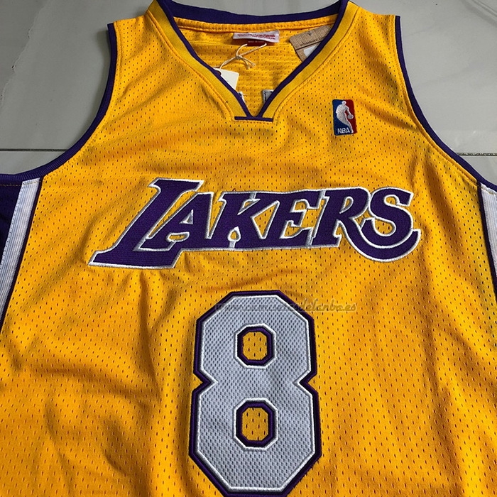 Camiseta Los Angeles Lakers Kobe Bryant NO 8 Mitchell & Ness 1999-00 Amarillo
